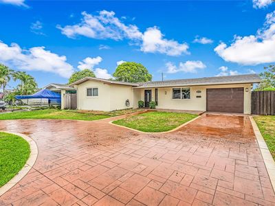 8800 NW 11th Ct, Pembroke Pines, FL, 33024
