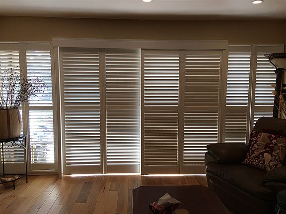 4th image of 12555 Oaks North Dr Unit 202