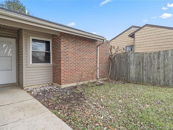 4th image of 7815 Waterton Ct