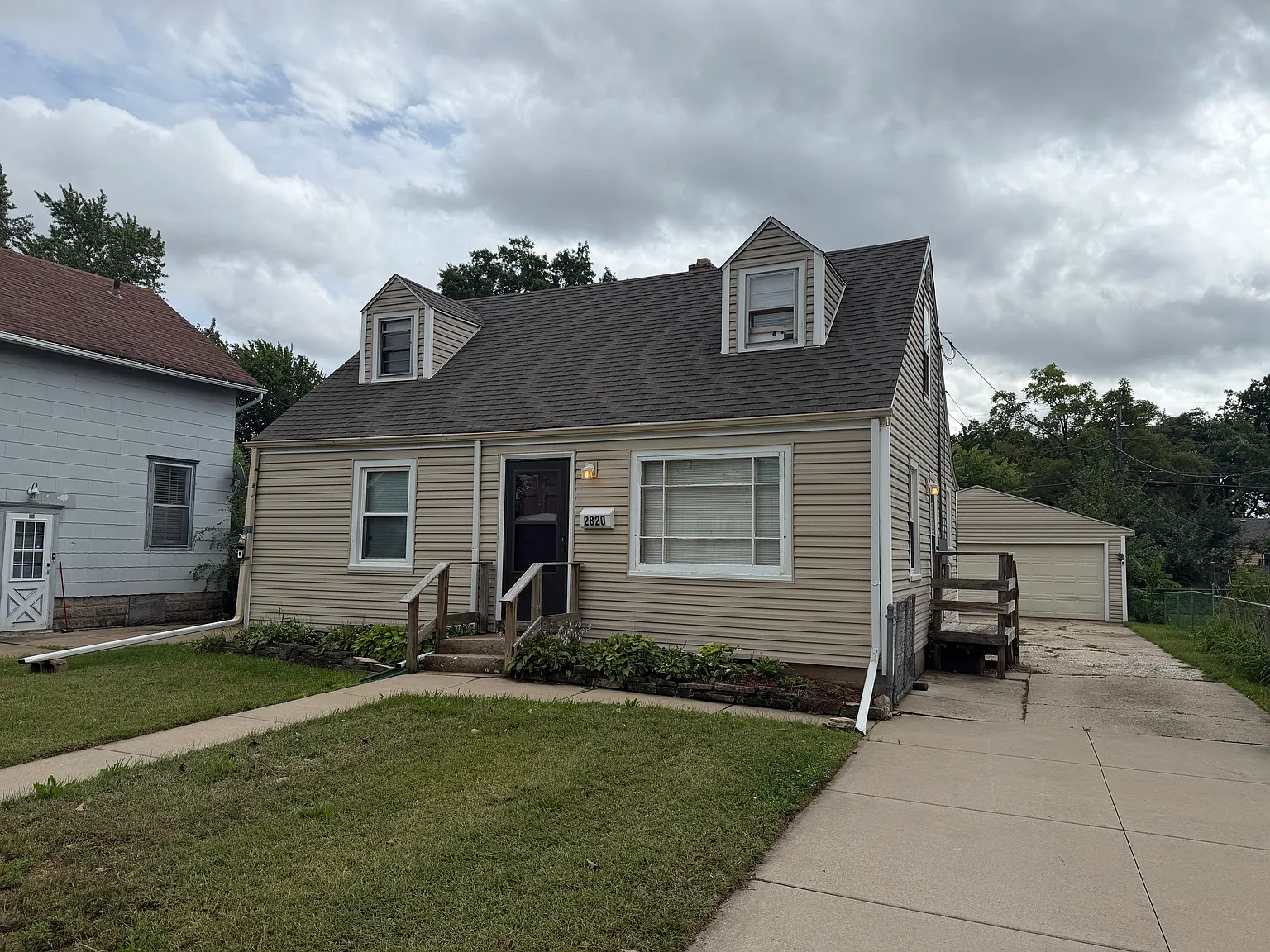 3 bed, 1332 sqft, $1,550 — Photo 1