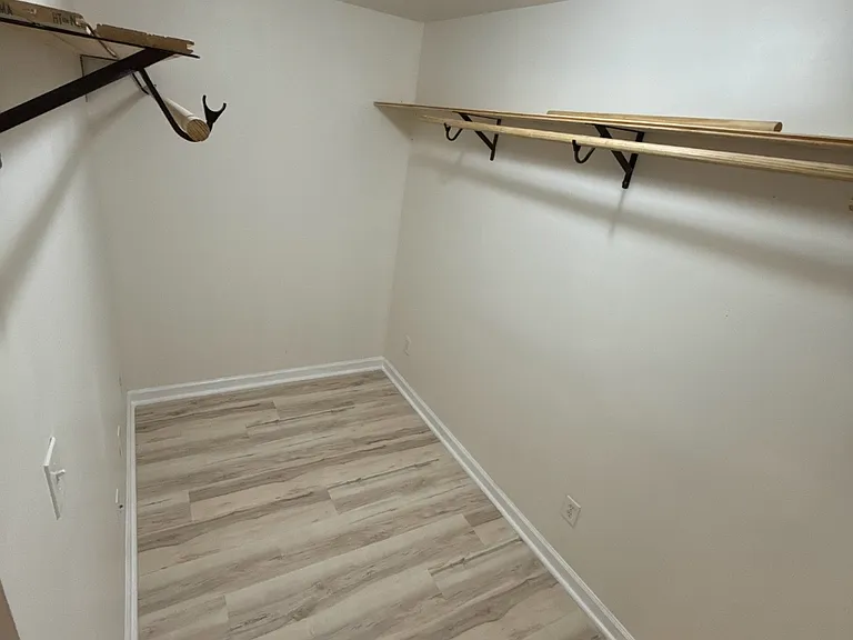 215 Buckingham Pl #1 — Photo 18
