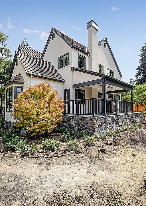 1st image of 235 Clark Dr