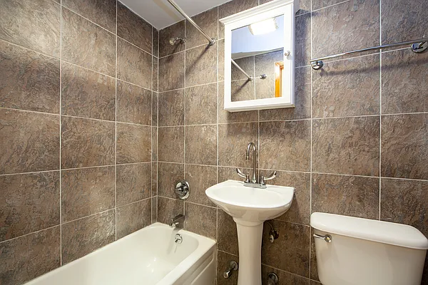 Rented by R New York | media 31