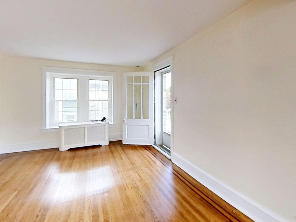 1st image of 504 Harper Ave #2