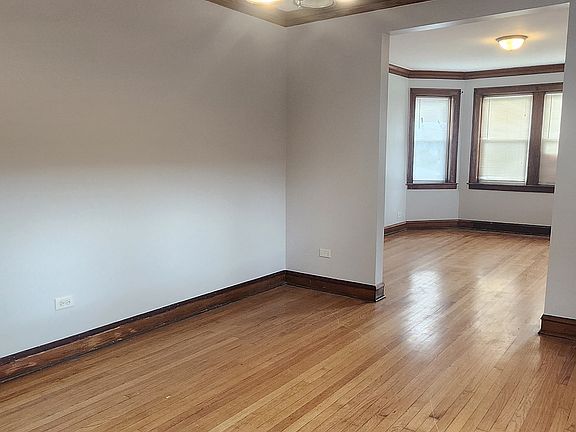 3rd image of 4854 W Potomac Ave Unit 1