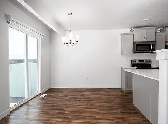 5th image of 551 W 1520 S Unit 3105