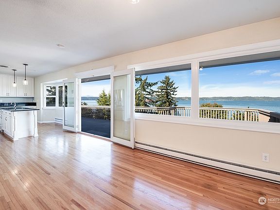 2nd image of 6713 Soundview Drive NE