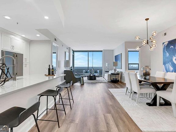 4th image of 270 17th St NW Unit 3308