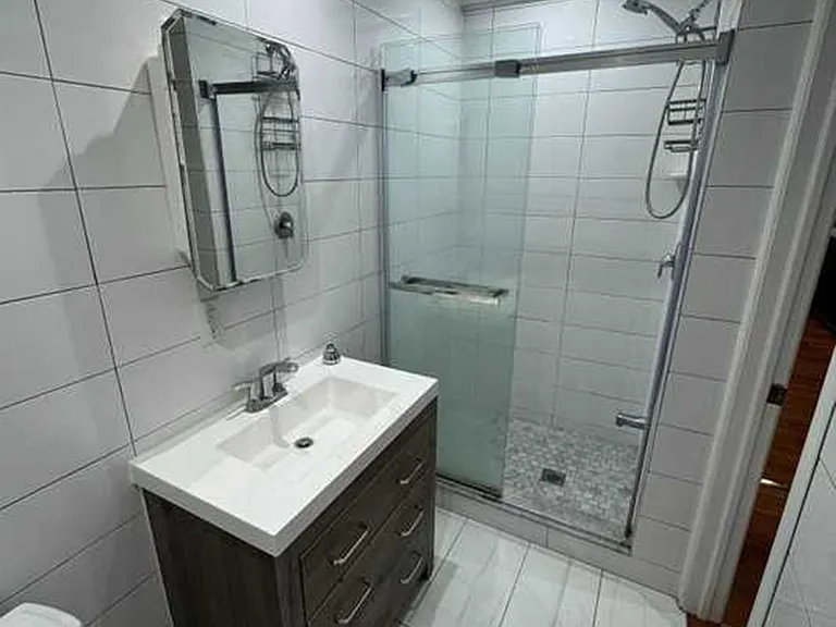 796 Ossington Ave #1 — Photo 7