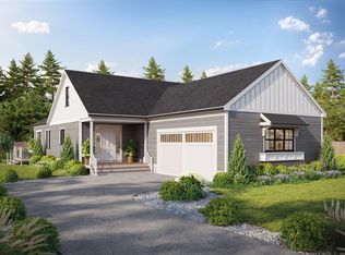 17 Josiah Path W, Falmouth, MA 02540