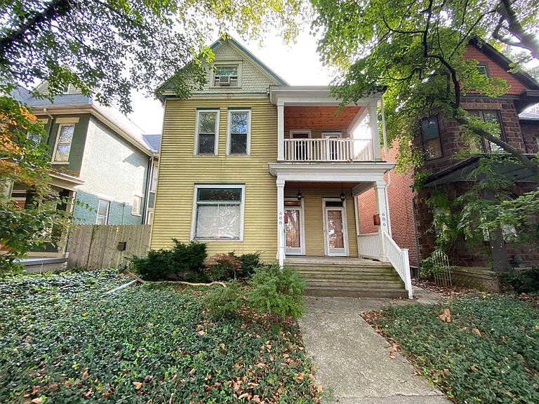 Neil Ave 686-688 MLR — Photo 1