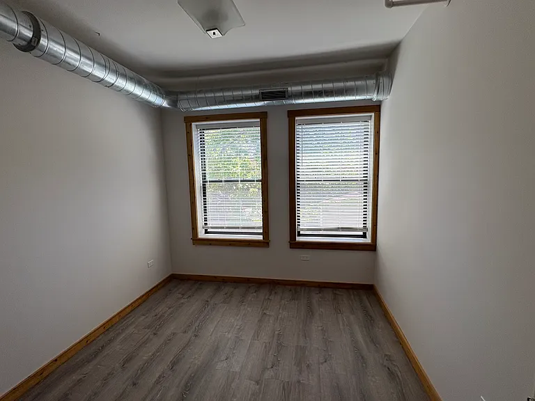 4601 S Ellis Ave #204 — Photo 9