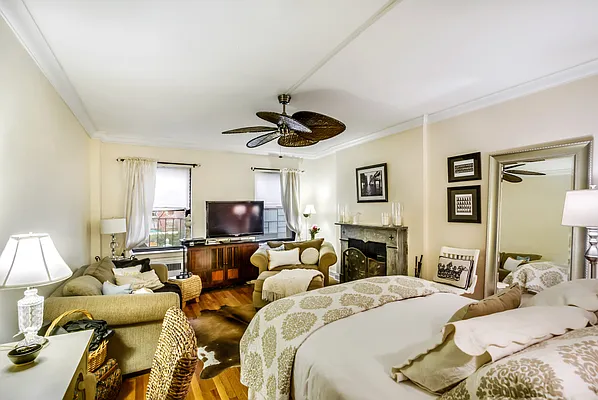 Rented by Compass | media 13