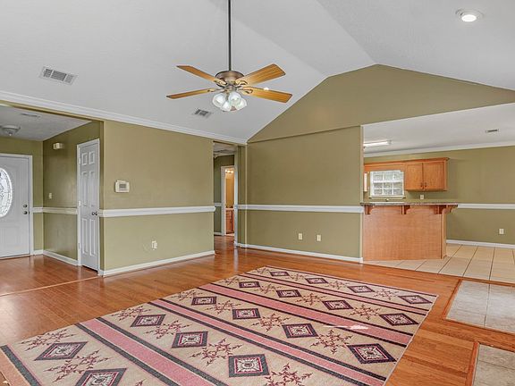 5th image of 27 Virginia Ln NE