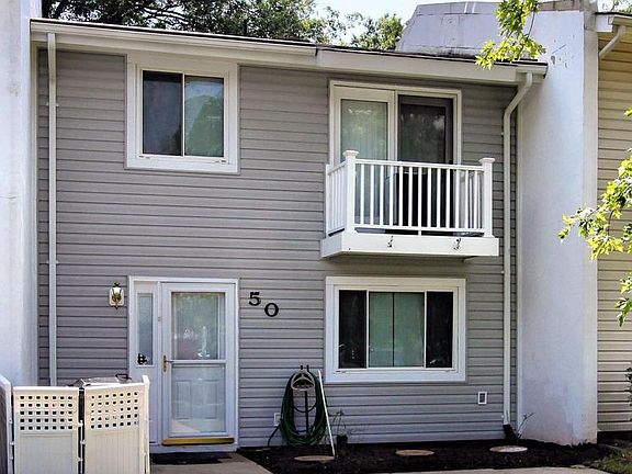 2nd image of 50 Wedgedale Dr