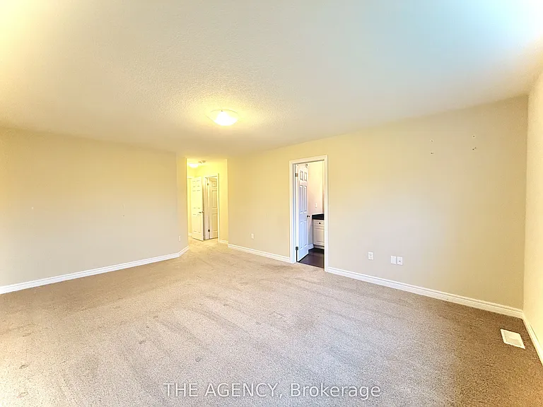 20 Drone Cres — Photo 24