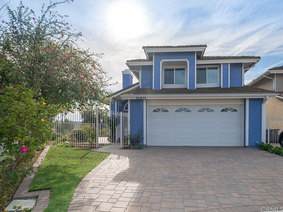 1st image of 20832 E Crest Ln