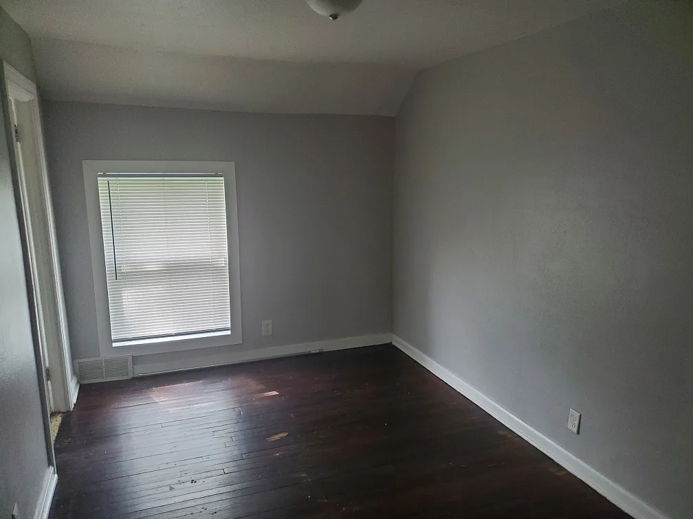 318 Lincoln Way East - 23 — Photo 3