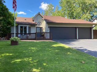 11388 N Eagle Lake Blvd, Osseo, MN 55369