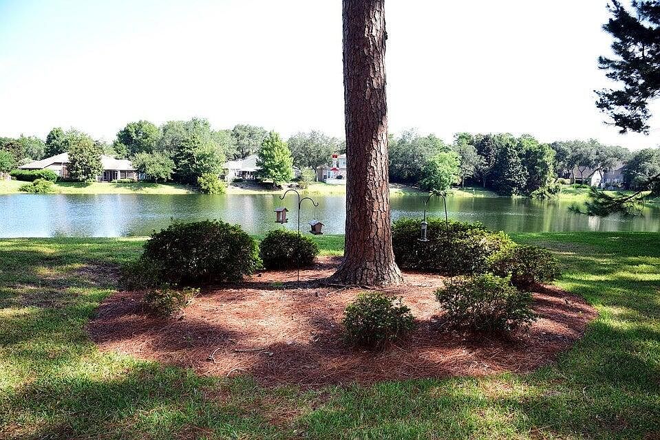 1st image of 207 Southlake Ct