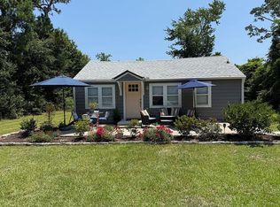976 Chatham St, Newport, NC 28570