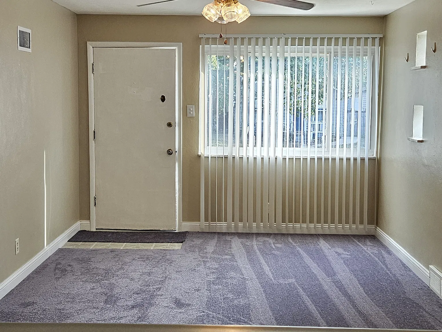 2 bed, 864 sqft, $1,350 — Photo 3