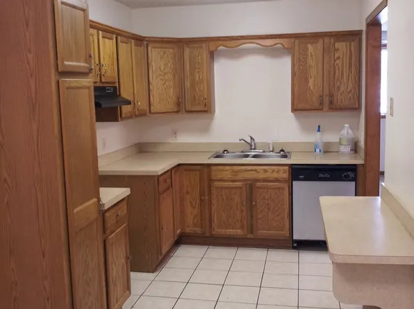 5240 Farr Ave, Lorain, OH 44055
