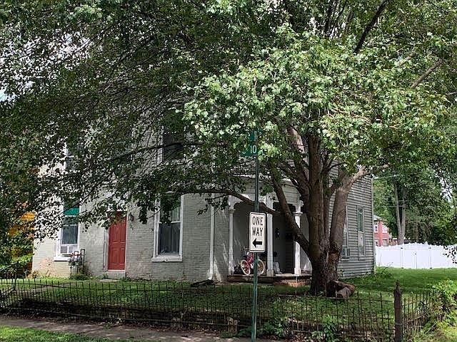 1st image of 129 S 10th St