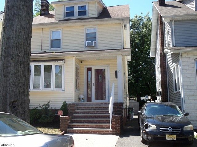 2nd image of 37 Laventhal Ave