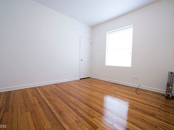 5956 W North Apartments Chicago Bedroom_2