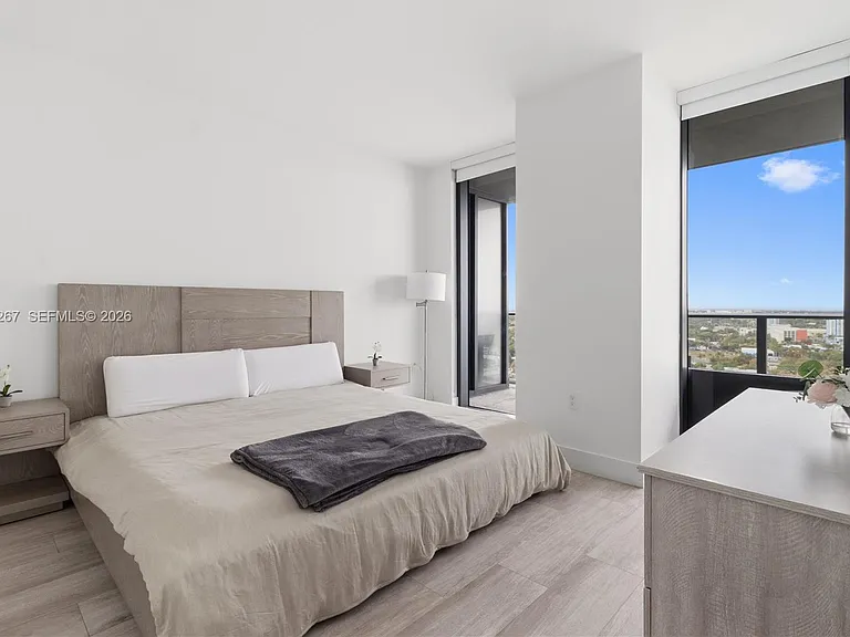 121 NE 34th St #2109 — Photo 7