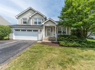 3011 Chestnut Pointe Dr, New Lenox, IL 60451
