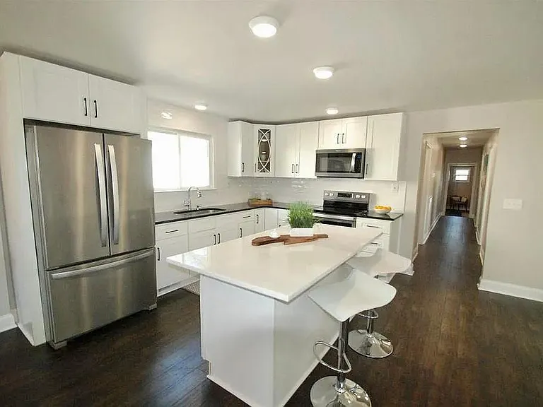 1003 N 6th St — Photo 3