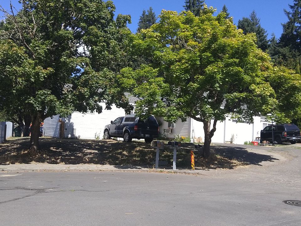 2nd image of 17457 SW Wright St