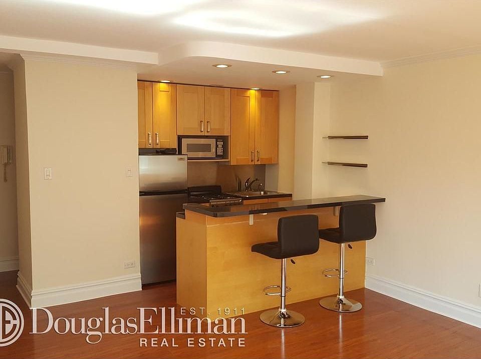 1st image of 233 E 70th St APT 15R