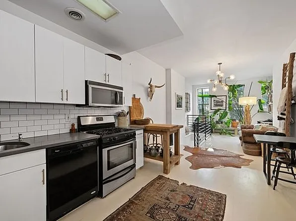 226 Stanhope St APT 1A, Brooklyn, NY 11237