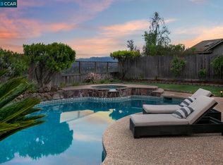 3335 Rolling Meadow Ct, Concord, CA 94518