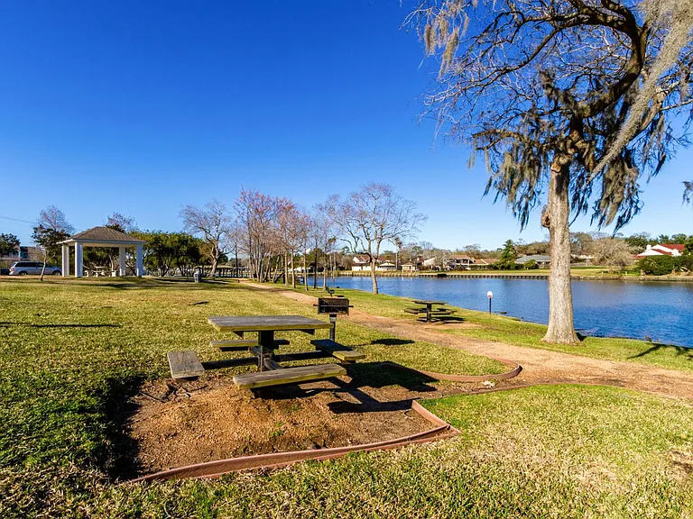 Waterfront picnic area