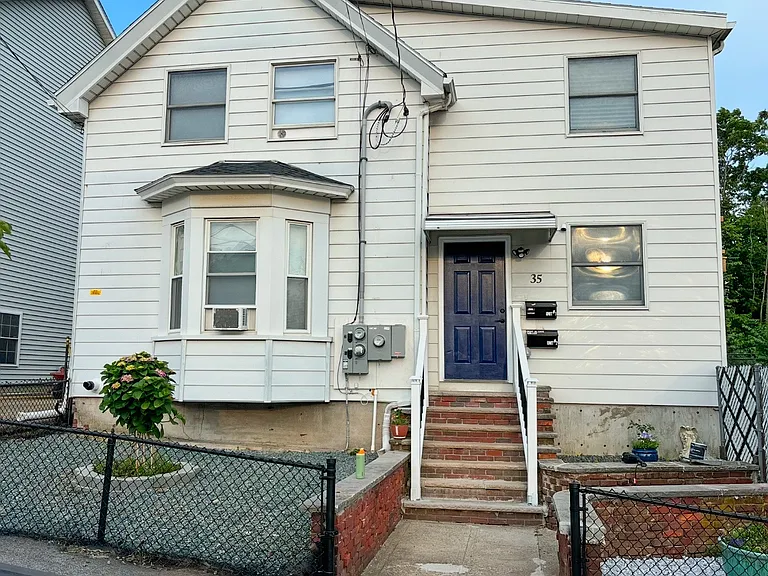 35 Hichborn St #1 — Photo 20