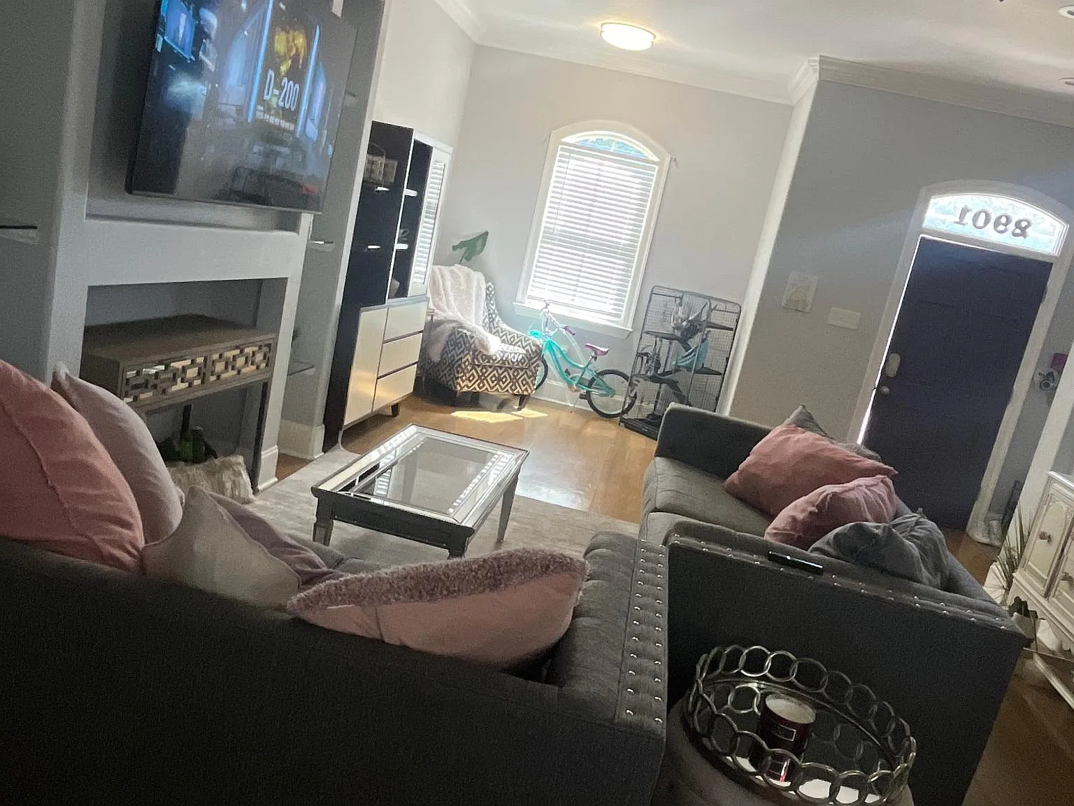 3 bed, 2.5 bath, 2000 sqft, $2,150 — Photo 4