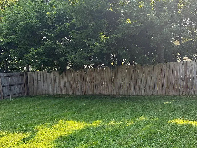 1665 Saratoga Dr — Photo 10