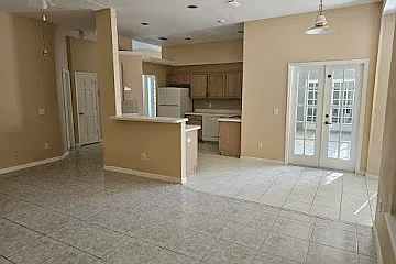 3 bed, 1950 sqft, $2,380 — Photo 3