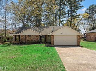 305 Thomas St, Haughton, LA 71037