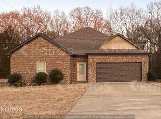 633 White Oak Cir, Lincoln, AL 35096