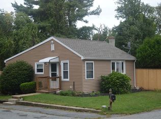 43 Bluejay St, New Bedford, MA 02745