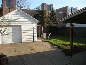 2nd image of 47 Race St