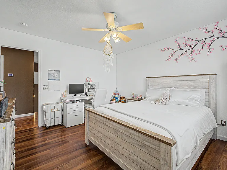 12410 N Echo Valley Dr — Photo 11
