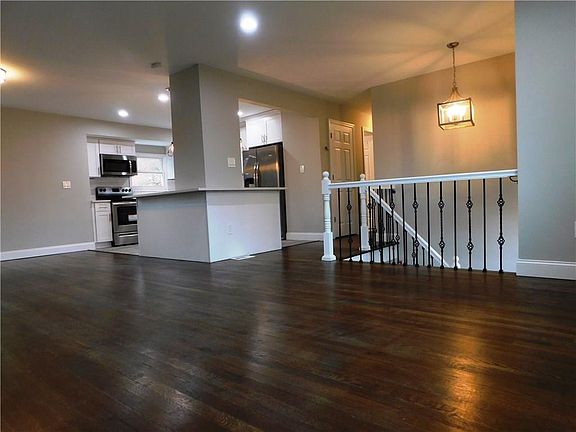3rd image of 48 Locust Dr