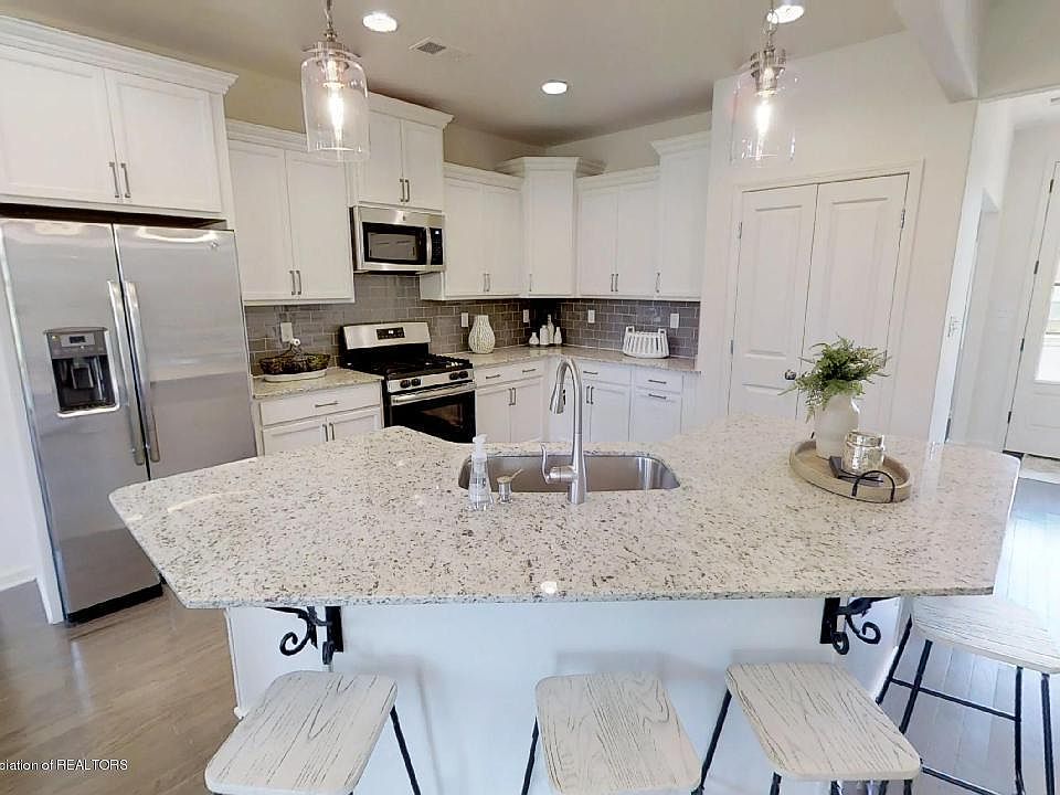 5050 Stonecrest Dr, Olive Branch, MS 38654 Zillow