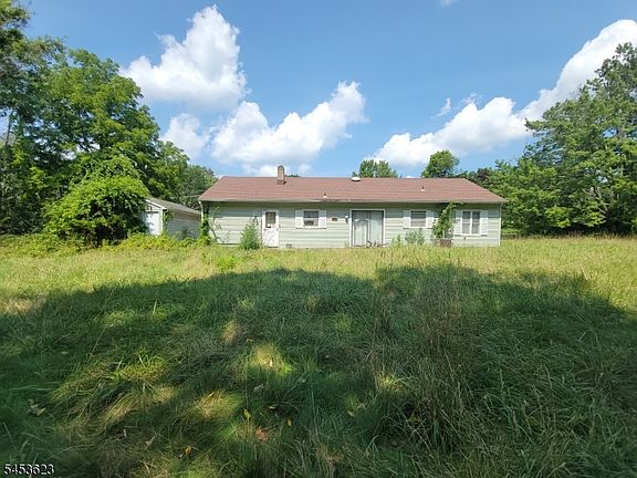 2nd image of 547 Kemah Lake Rd